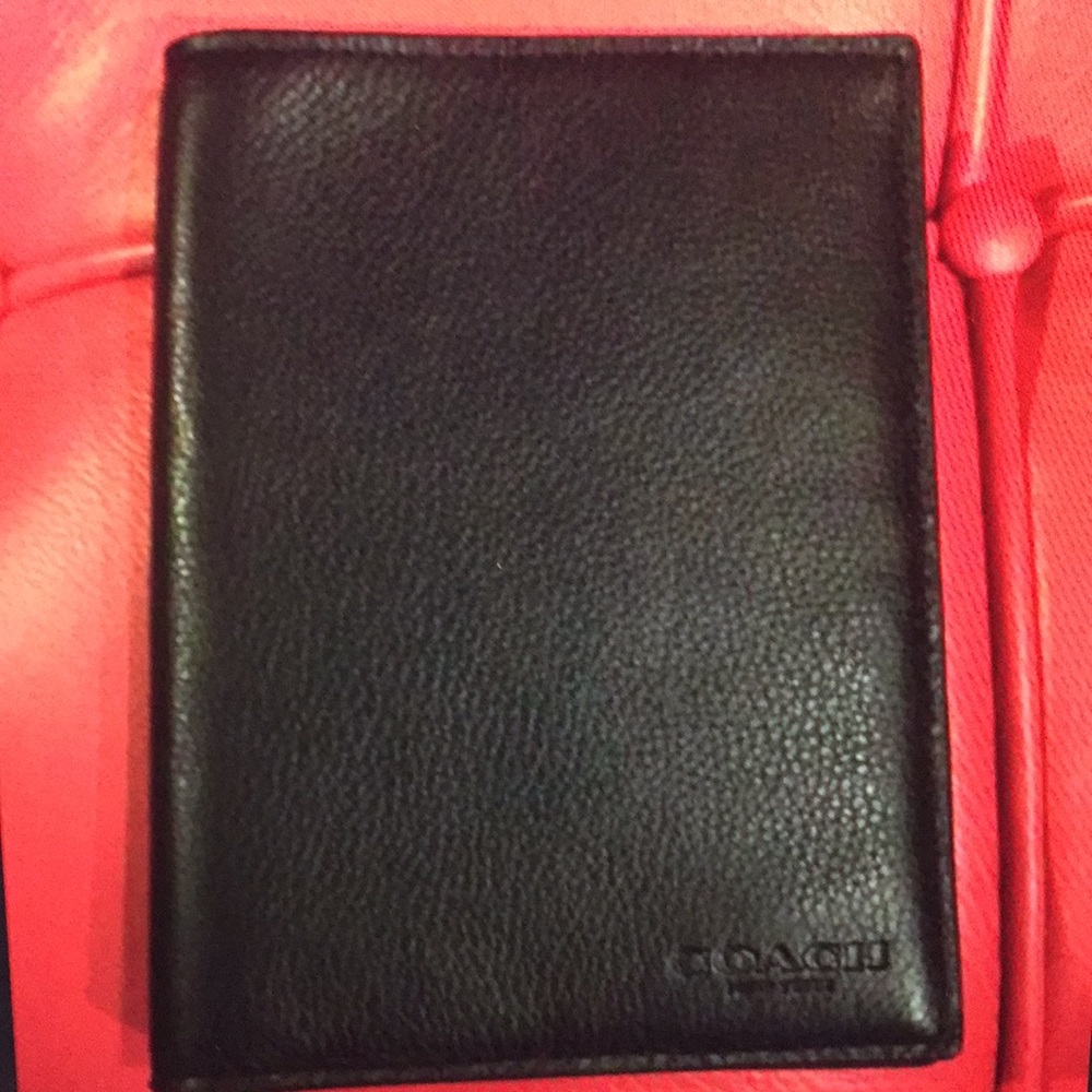 (UNISEX)COACH PASSPORT CASE REFINED PEBBLE LEATHER